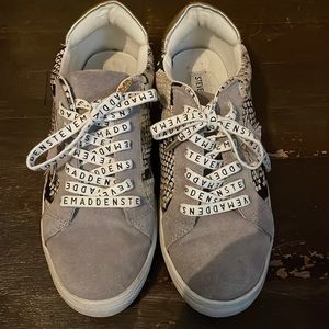 steve madden gray/snakeskin shoes size: 7.5